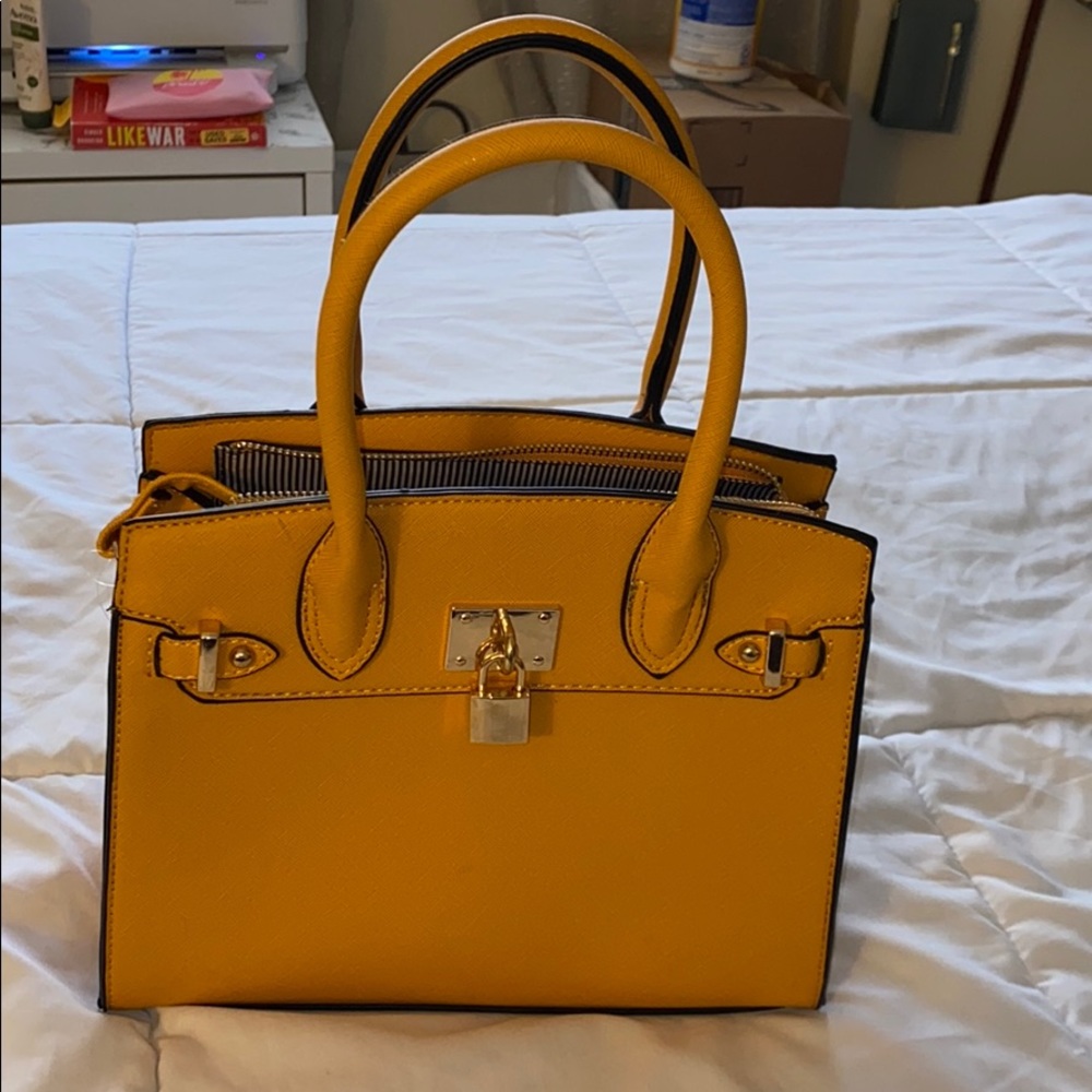 Yellowish orange purse